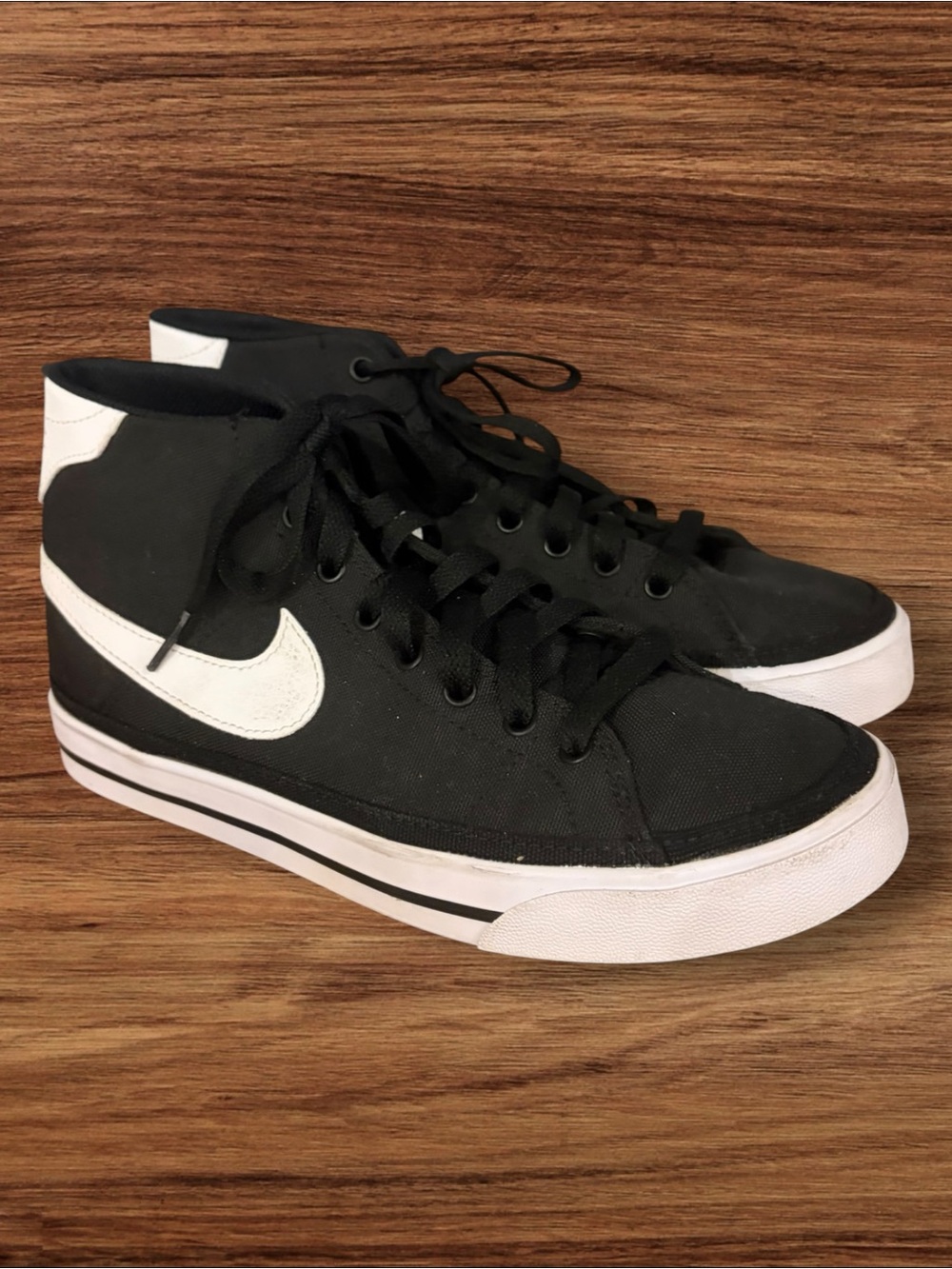 Nike Court Legacy Canvas Mid Women’s Size 8